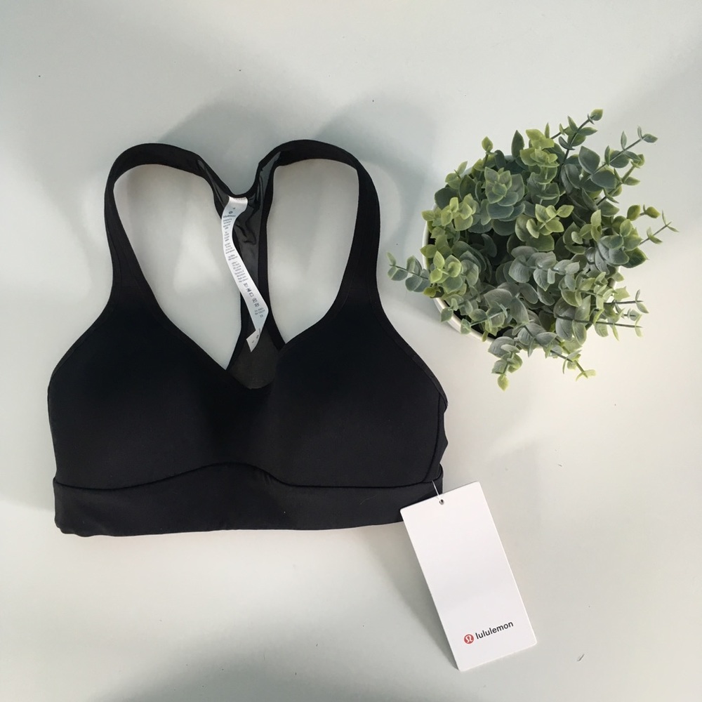 Black Lululemon Sports Bra